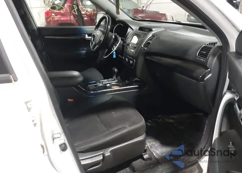 2014 Kia Sorento Lx из США, поврежденный, VIN 5XYKTCA6XEG488640